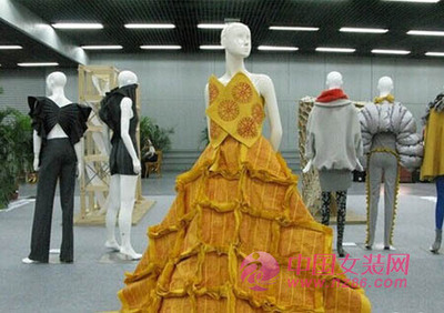 服裝業(yè)將迎來(lái)新一輪洗牌_行業(yè)動(dòng)態(tài)_中國(guó)女裝網(wǎng)